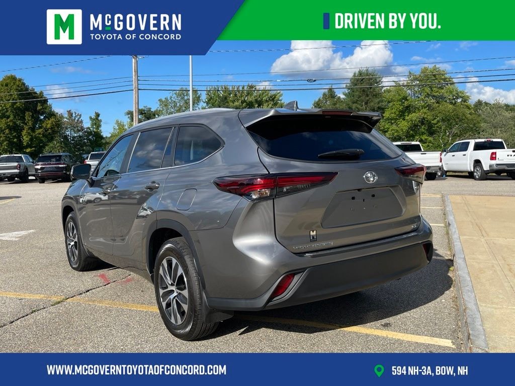Used 2026 Toyota Highlander Hybrid XLE SUV