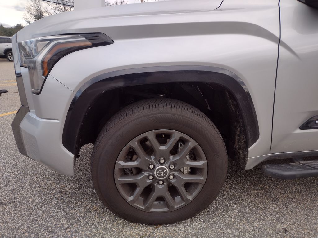 2023 Toyota Tundra Platinum photo 2