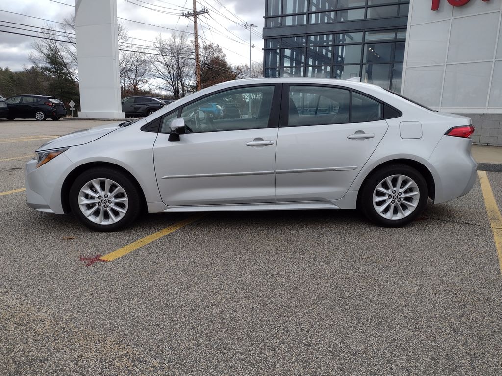 Used 2020 Toyota Corolla LE Sedan