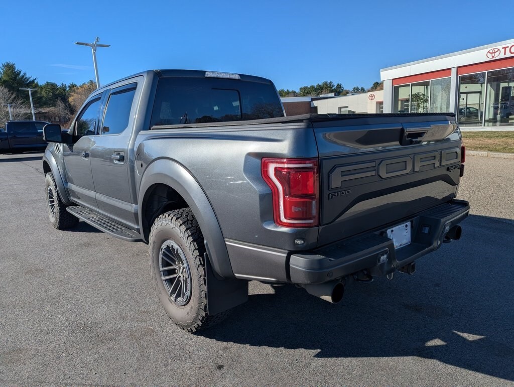 2020 Ford F-150 Raptor photo 3