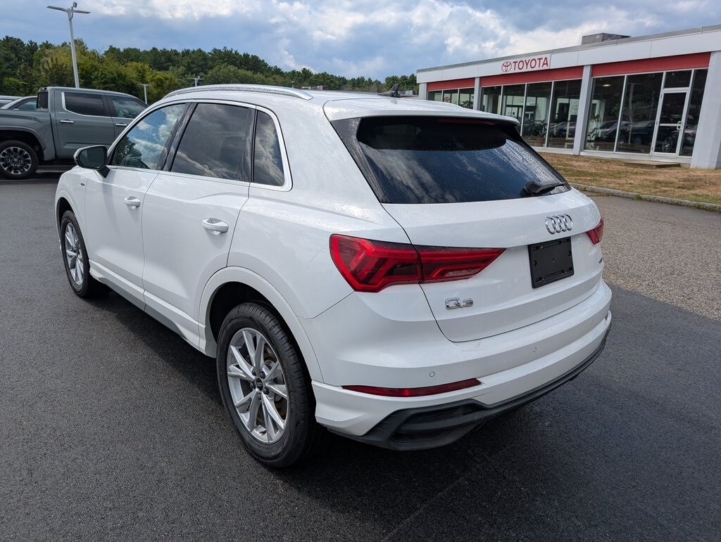2023 Audi Q3 S line Premium photo 3