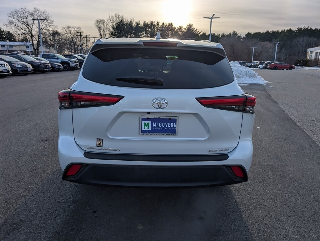 Used 2022 Toyota Highlander XLE SUV