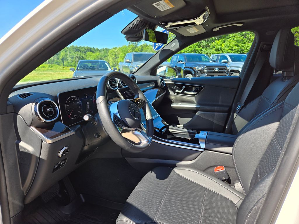 2025 Mercedes-Benz GLC Base - Photo 14