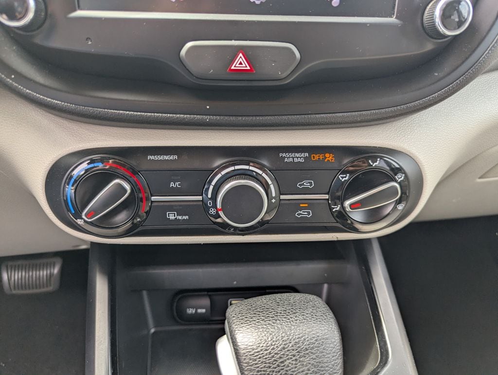 2023 Kia Soul LX - Photo 19