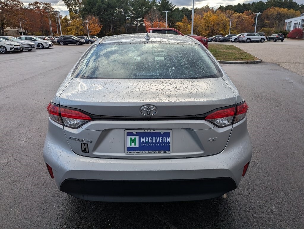 2025 Toyota Corolla LE photo 4