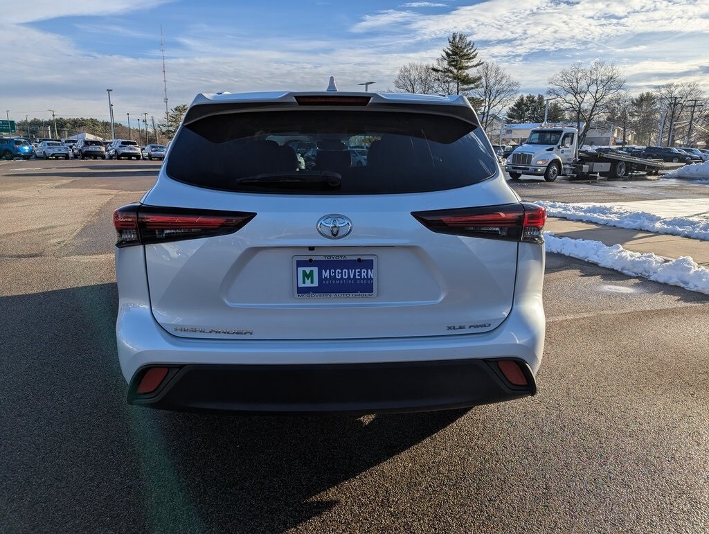 Used 2024 Toyota Highlander XLE SUV