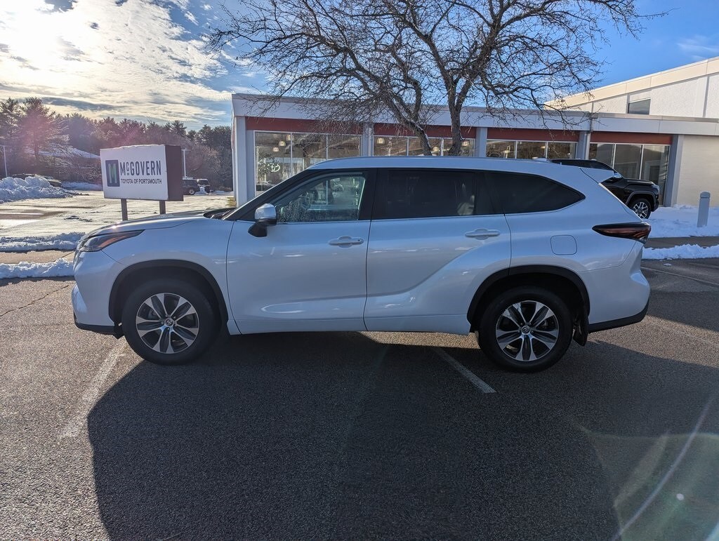 Used 2024 Toyota Highlander XLE SUV