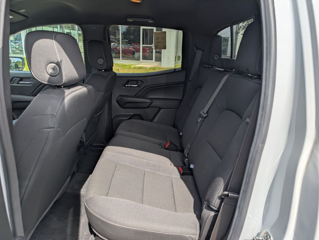 2024 Chevrolet Colorado LT - Photo 18