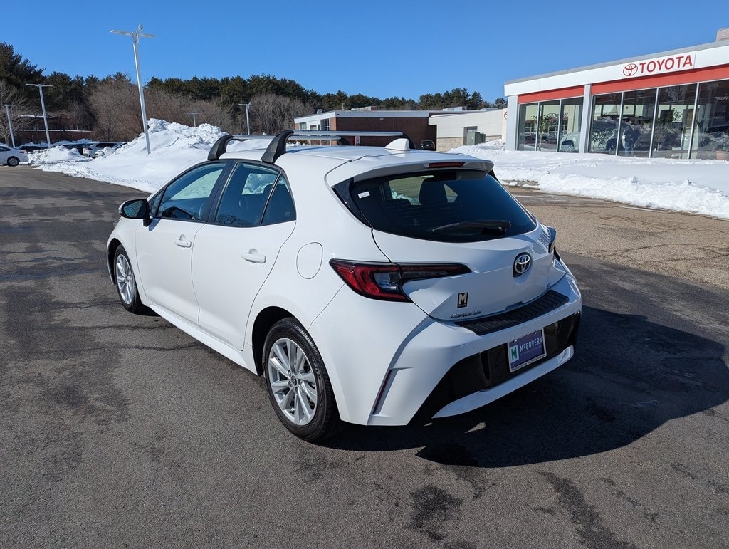 Used 2024 Toyota Corolla Hatchback SE Hatchback