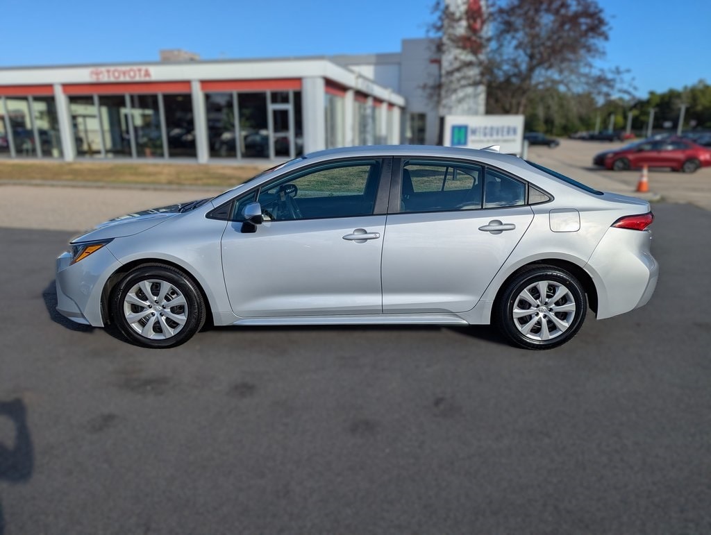 Used 2024 Toyota Corolla LE with VIN 5YFB4MDE3RP137575 for sale in Kansas City