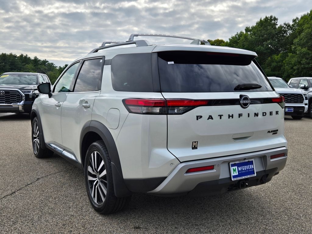 Used 2023 Nissan Pathfinder Platinum SUV