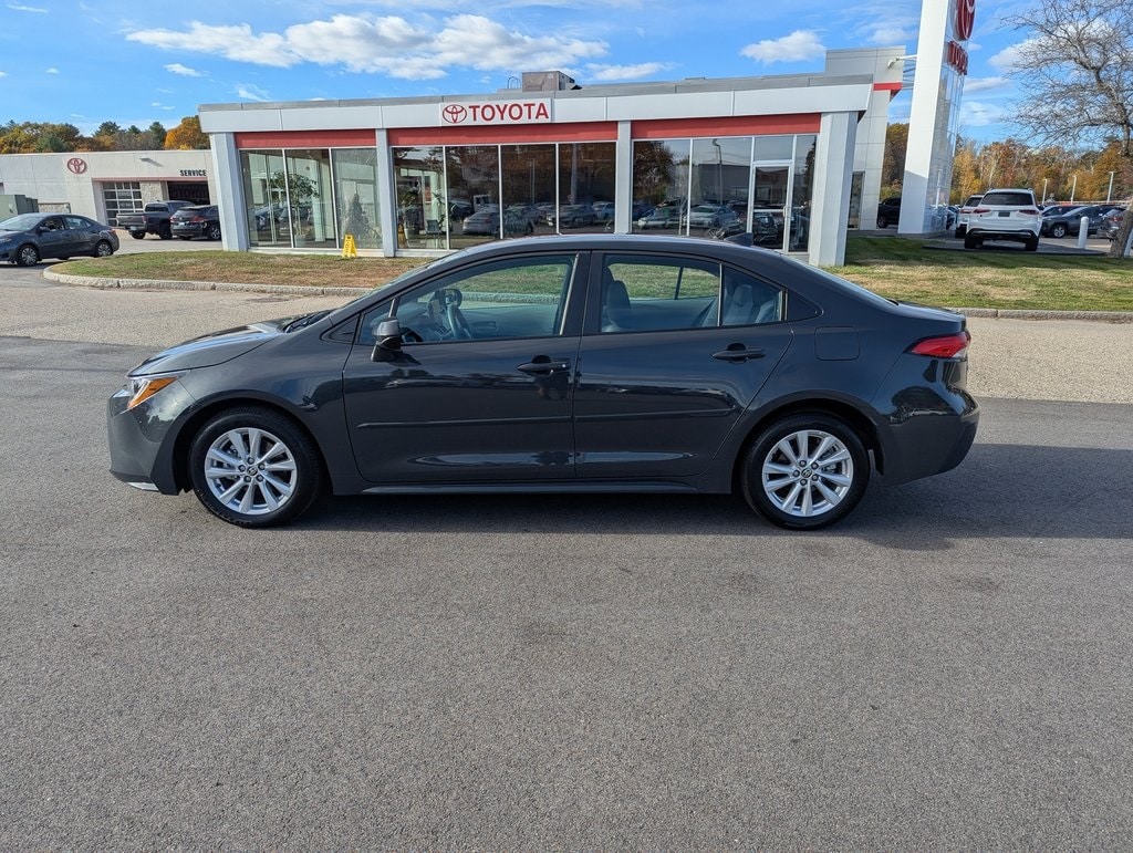 Used 2025 Toyota Corolla LE with VIN 5YFB4MDE2SP287666 for sale in Kansas City