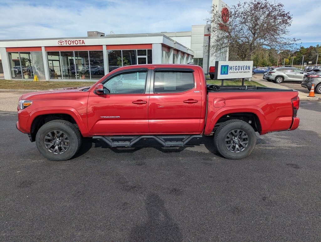 2021 Toyota Tacoma SR5 V6 photo 2