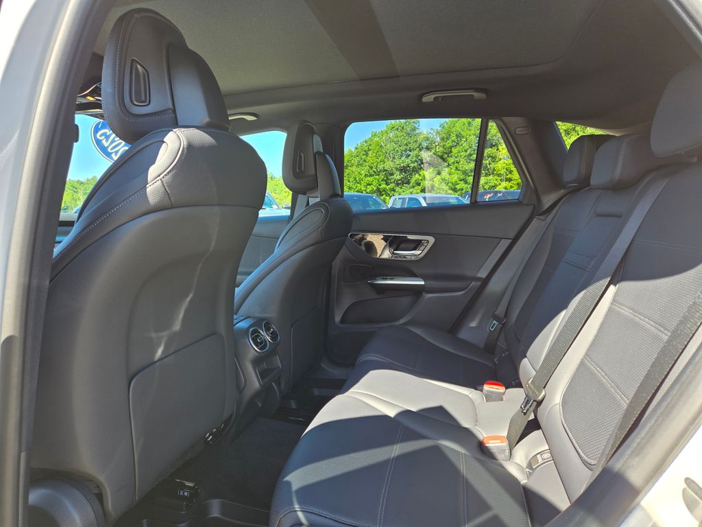 2025 Mercedes-Benz GLC Base - Photo 15