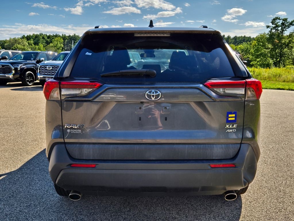 Used 2020 Toyota RAV4 XLE SUV