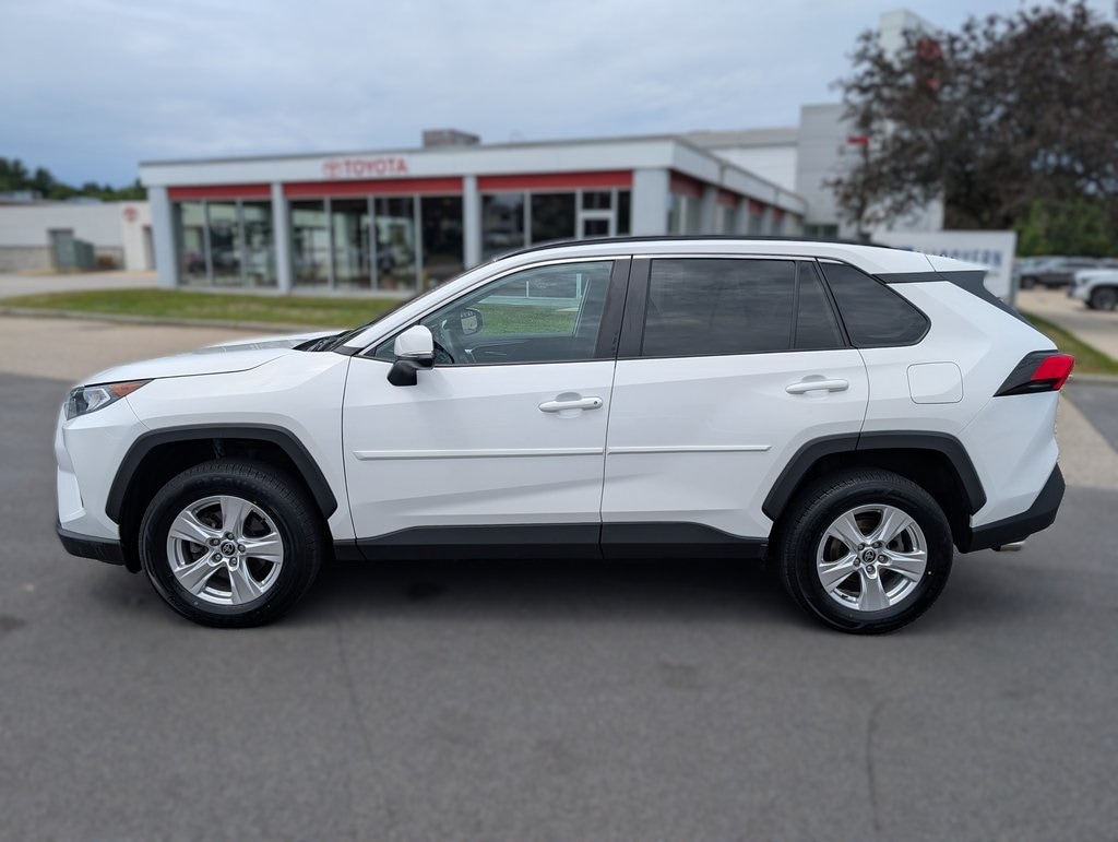 Used 2021 Toyota RAV4 XLE with VIN 2T3P1RFVXMW240953 for sale in Northfield, Minnesota