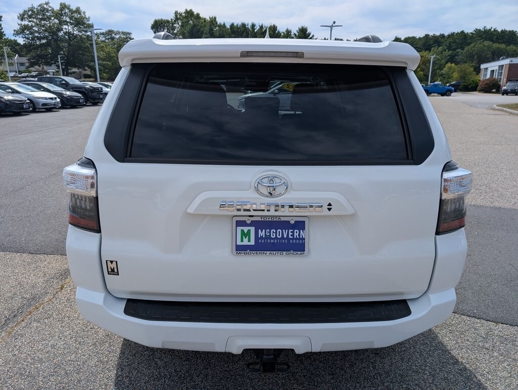 2023 Toyota 4Runner SR5 Premium photo 4