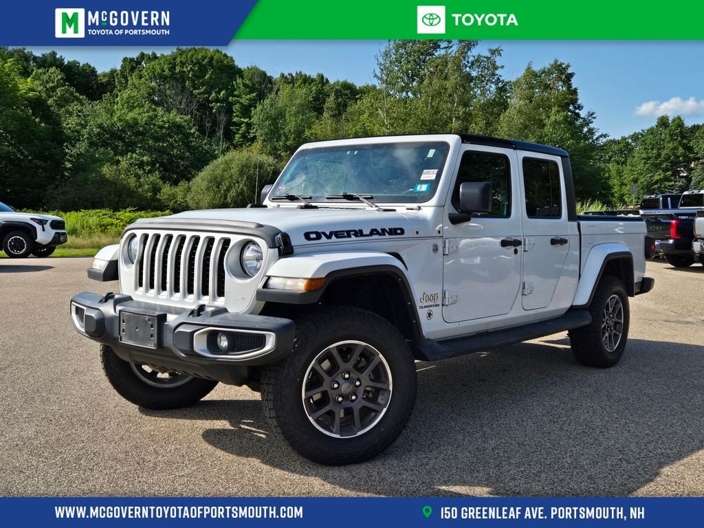 Used 2022 Jeep Gladiator Overland Truck