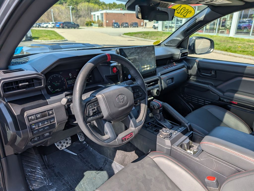 2024 Toyota Tacoma TRD Pro - Photo 17