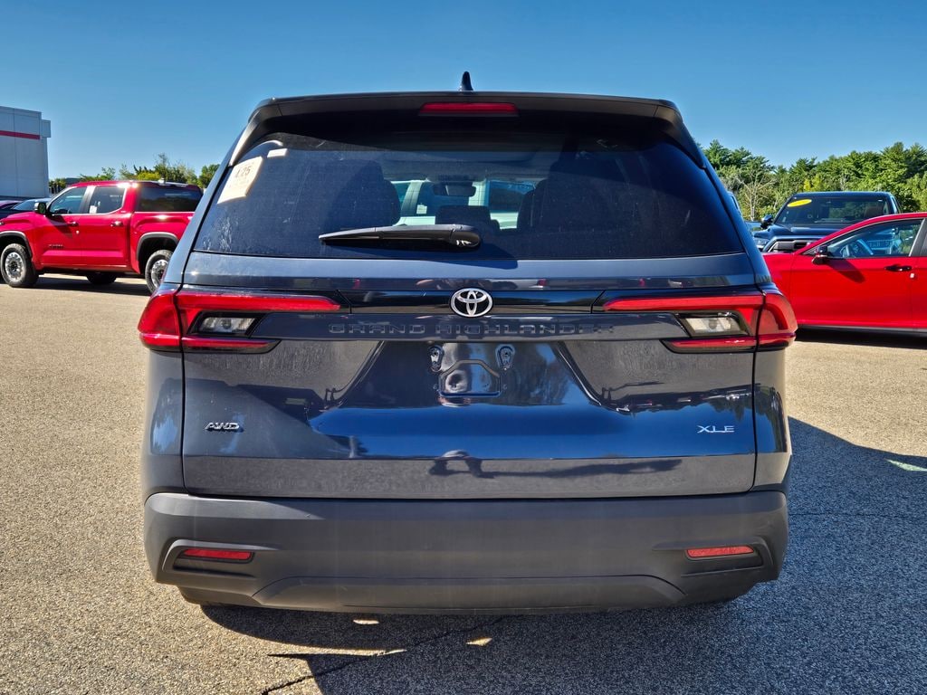 Used 2024 Toyota Grand Highlander XLE SUV