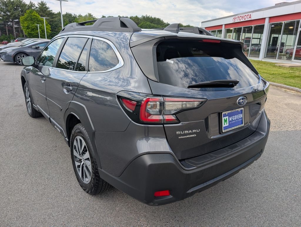 Used 2024 Subaru Outback Premium SUV