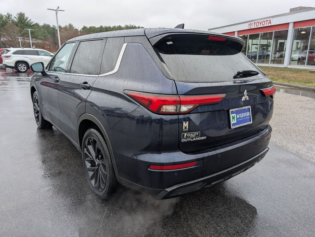 Used 2022 Mitsubishi Outlander SE SUV