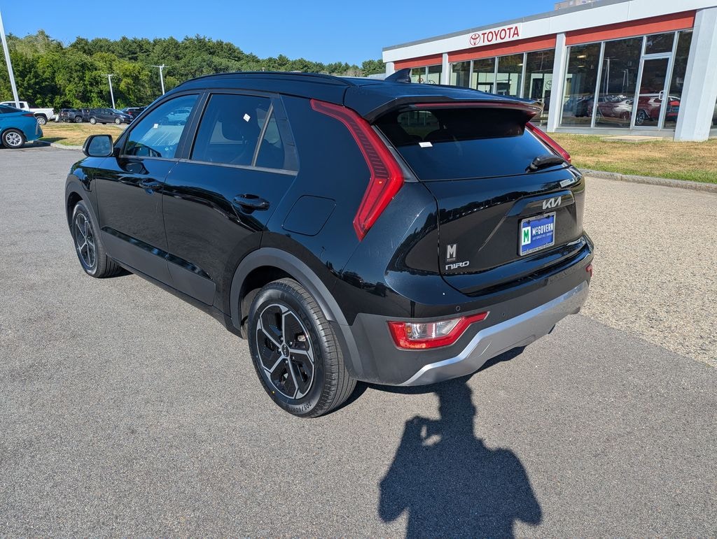 Used 2025 Kia Niro Plug-In Hybrid EX SUV