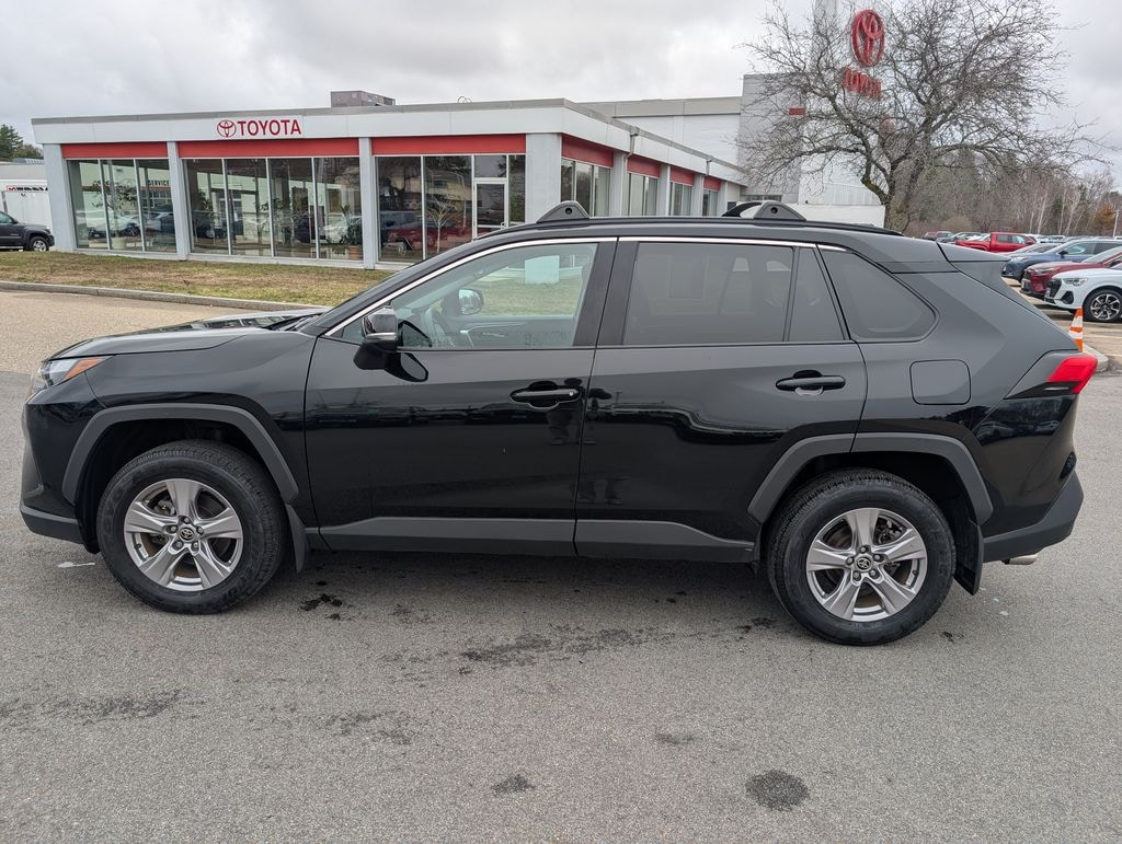 Used 2022 Toyota RAV4 XLE SUV