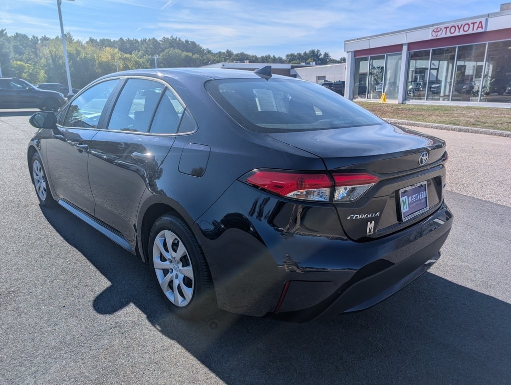 Used 2022 Toyota Corolla LE Sedan