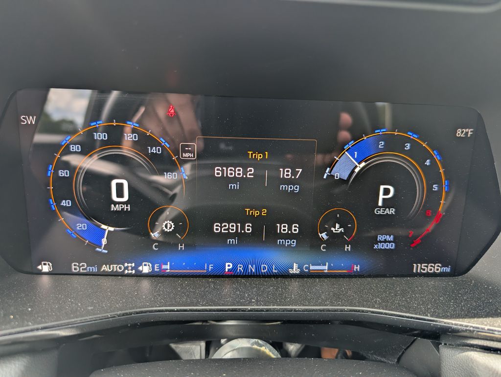 2024 Chevrolet Colorado LT - Photo 25
