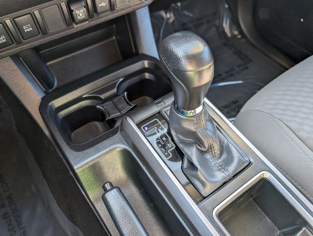 2023 Toyota Tacoma SR5 - Photo 20