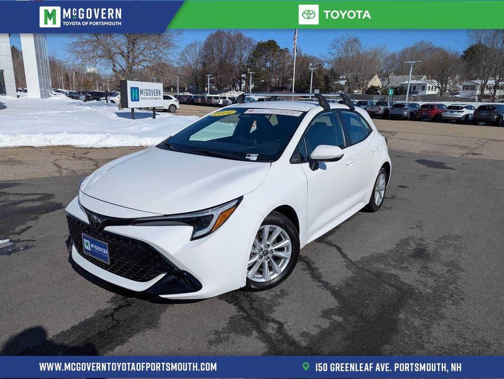 Used 2024 Toyota Corolla Hatchback SE Hatchback