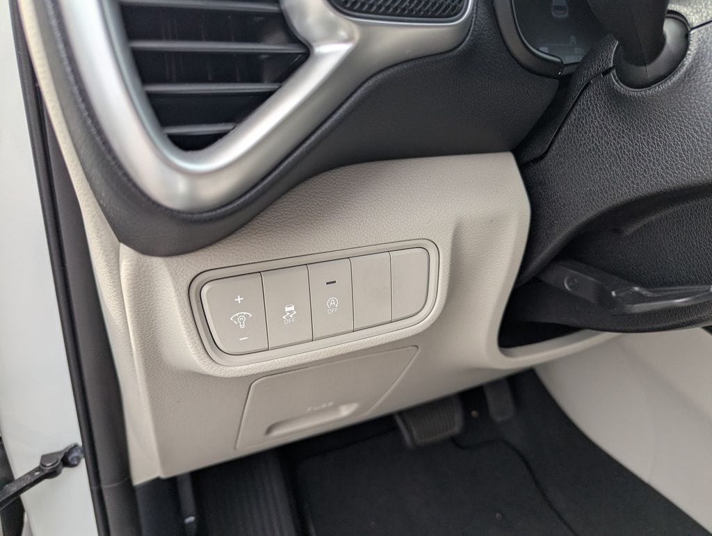 2023 Kia Soul LX - Photo 13