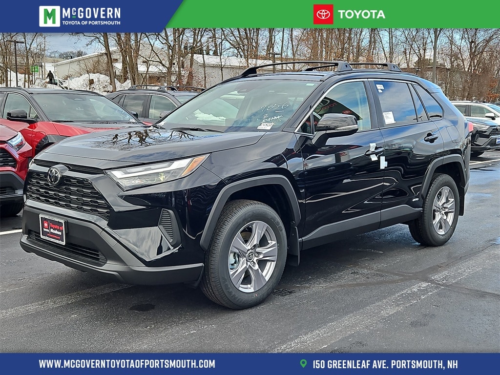 2025 Toyota RAV4 XLE's photo