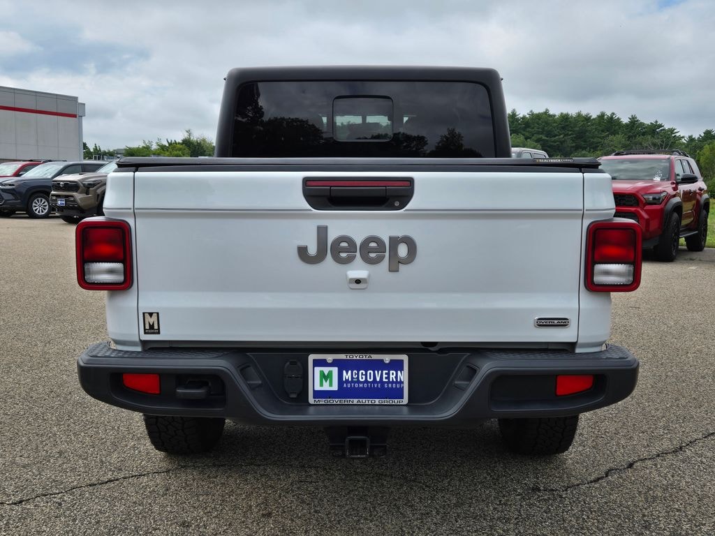 Used 2022 Jeep Gladiator Overland Truck