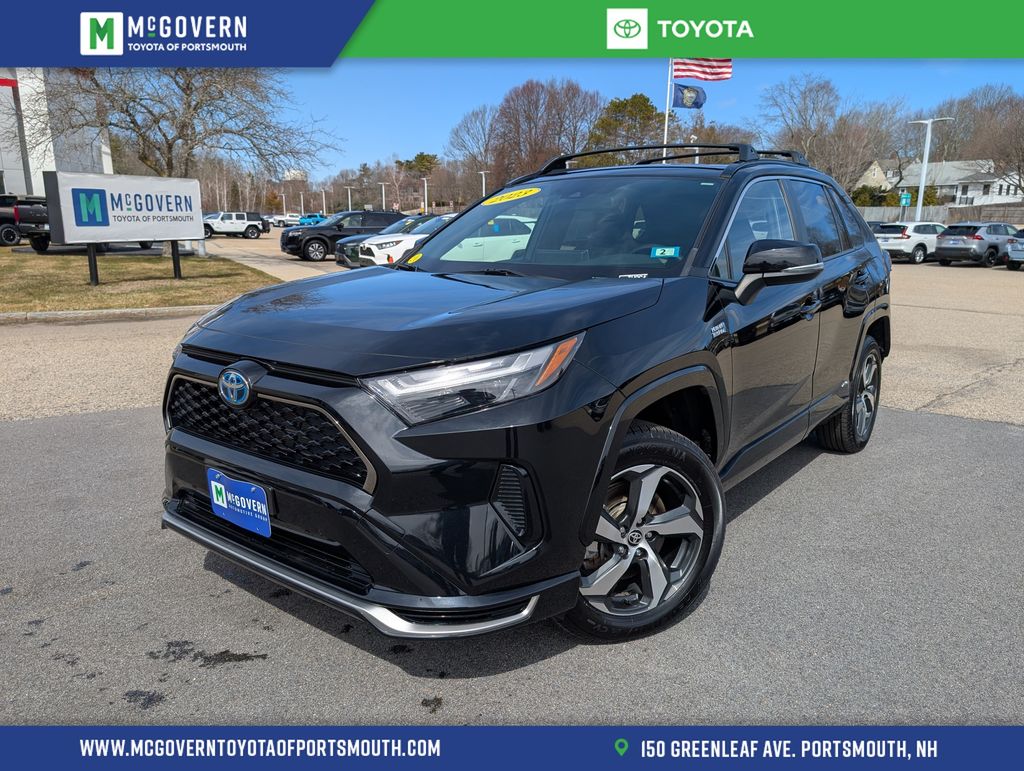 2023 Toyota RAV4 SE