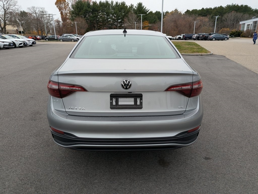 Used 2024 Volkswagen Jetta 1.5T SE Sedan