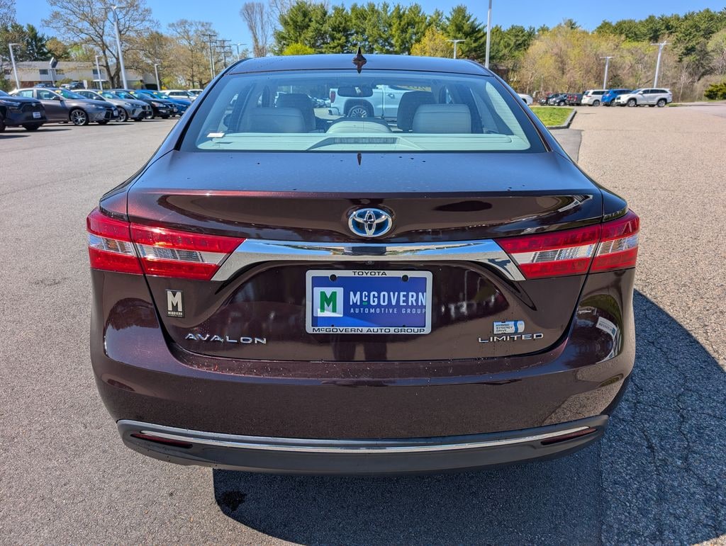 Used 2014 Toyota Avalon Hybrid Limited Sedan