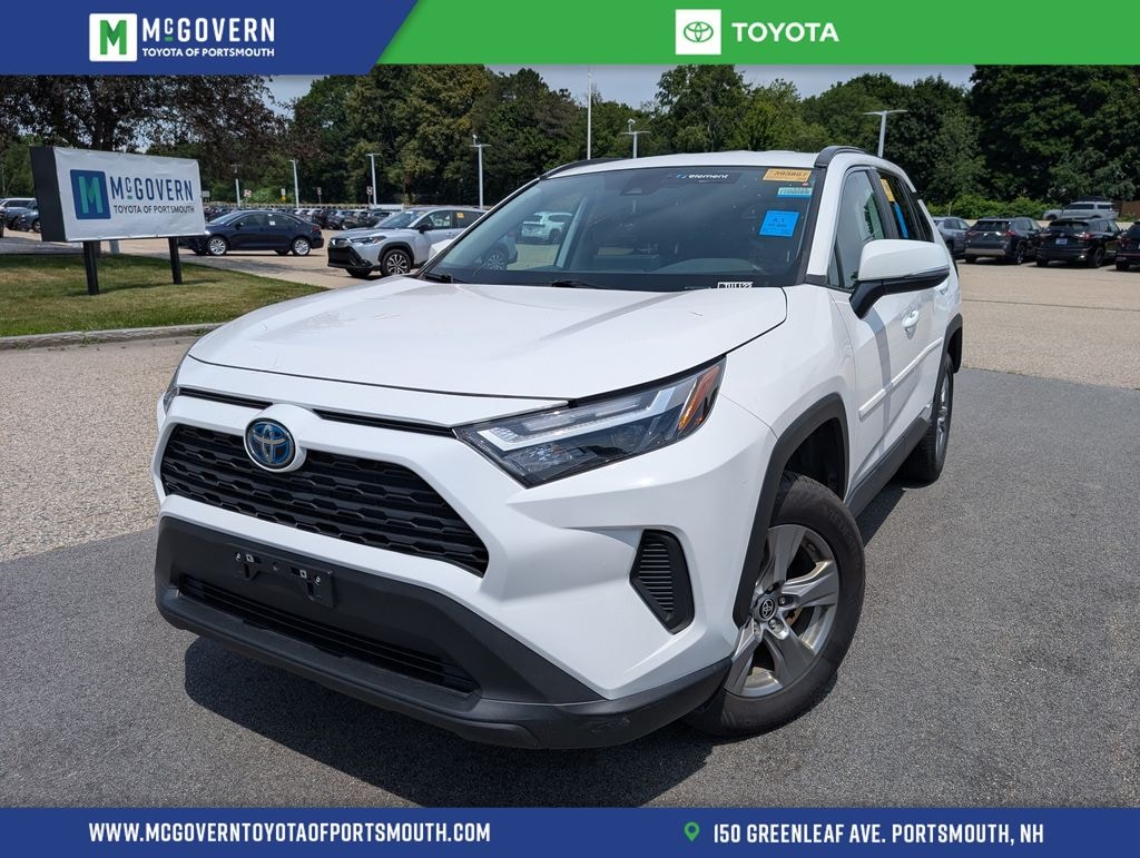 Used 2024 Toyota RAV4 Hybrid LE SUV