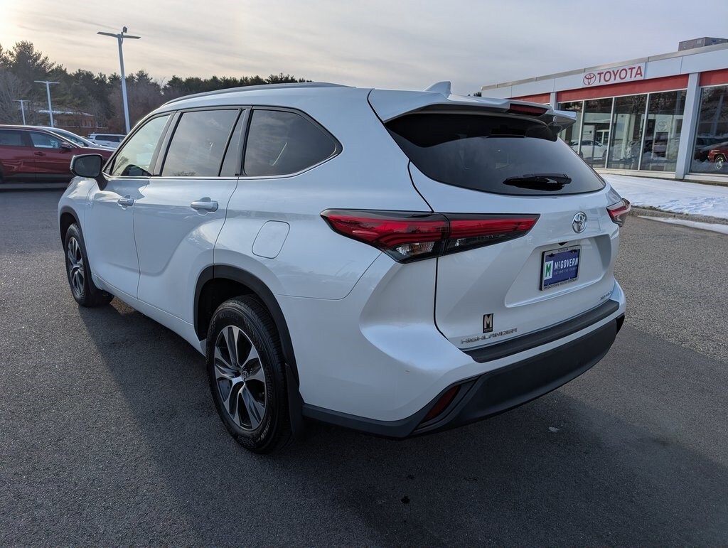 Used 2022 Toyota Highlander XLE SUV