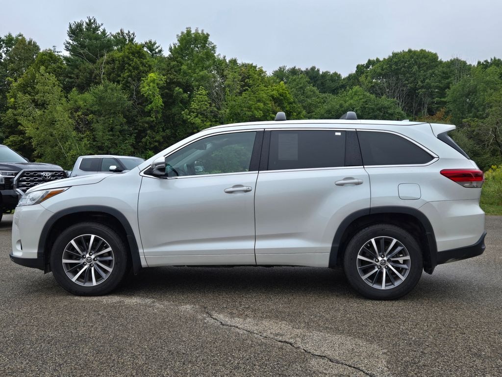 Used 2017 Toyota Highlander XLE SUV