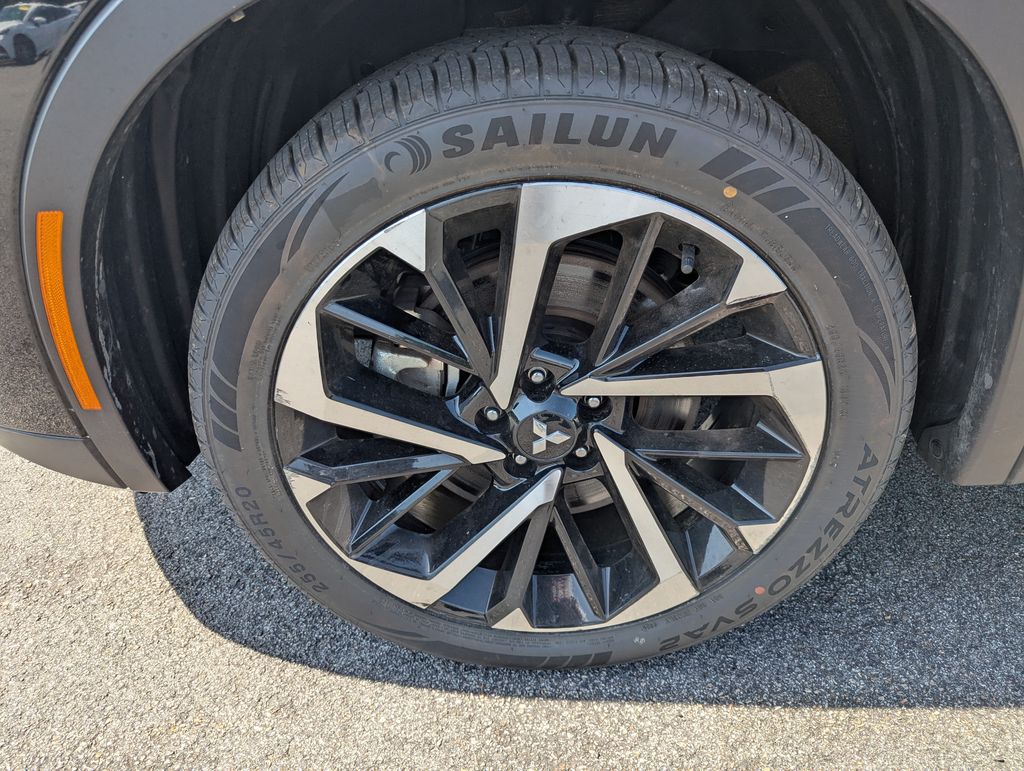 2024 Mitsubishi Outlander SE - Photo 12