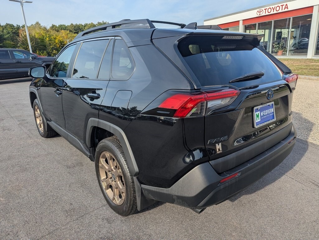 2023 Toyota RAV4 Hybrid photo 3