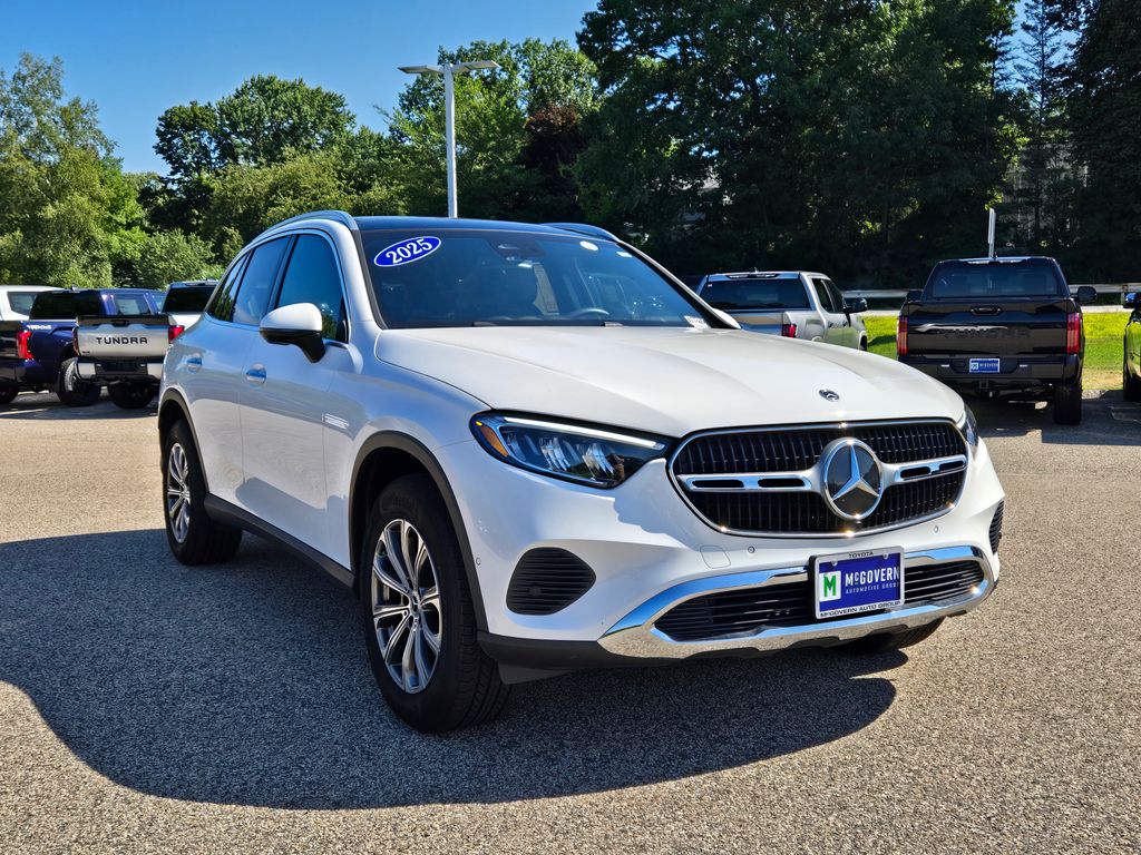2025 Mercedes-Benz GLC Base - Photo 8