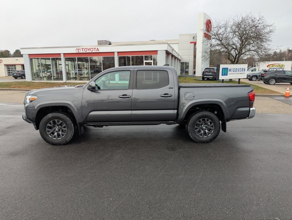 2023 Toyota Tacoma SR5 photo 2