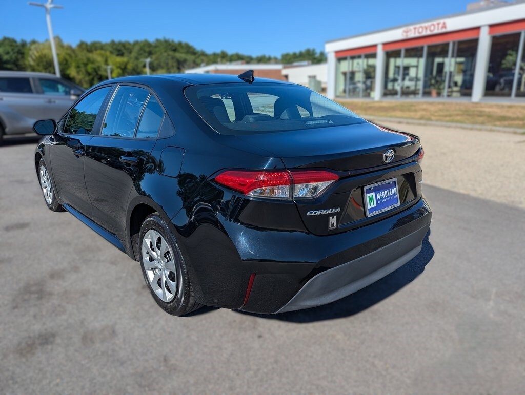 2024 Toyota Corolla LE photo 3