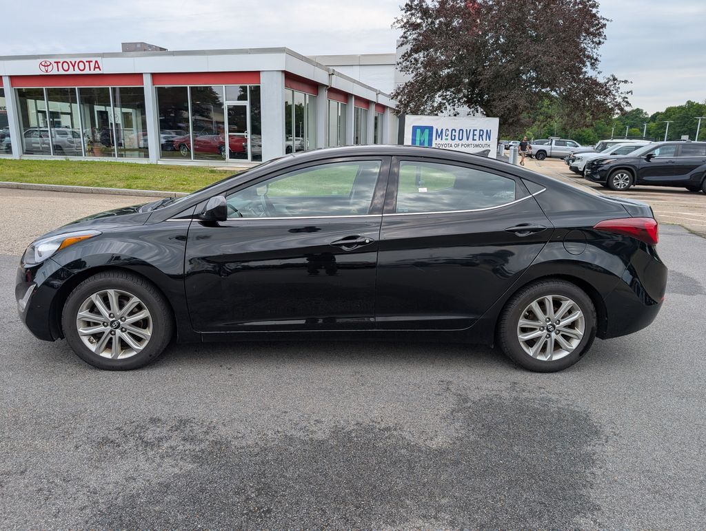 Used 2015 Hyundai Elantra SE with VIN KMHDH4AE6FU235897 for sale in Portsmouth, NH