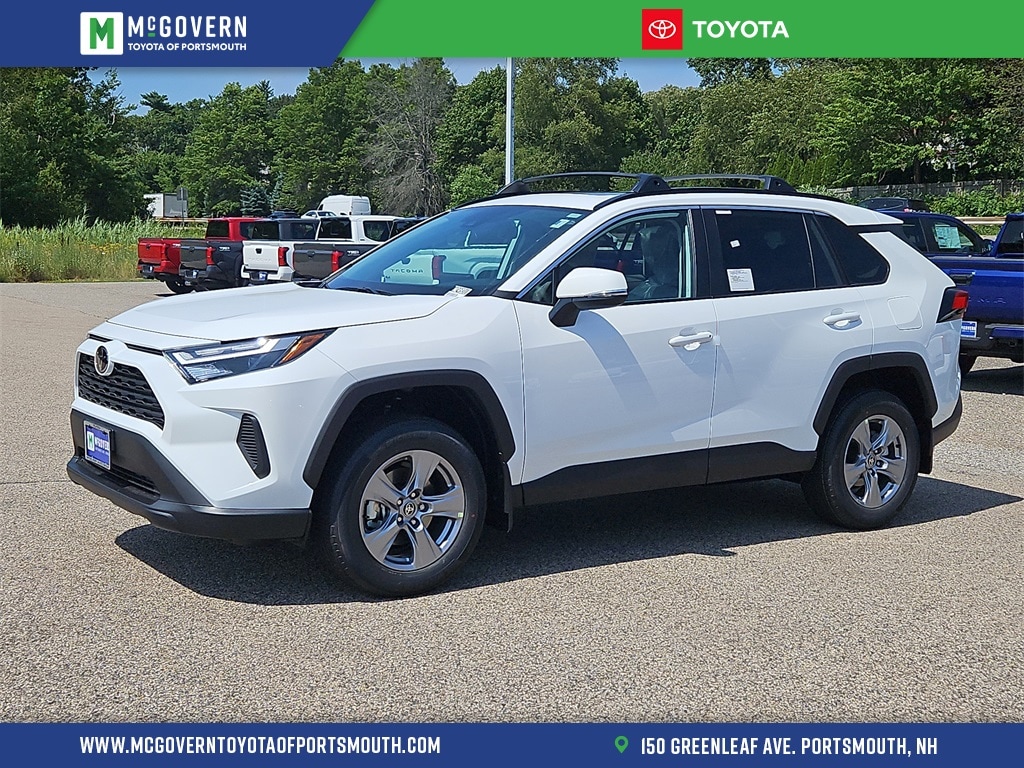 2025 Toyota RAV4 XLE's photo