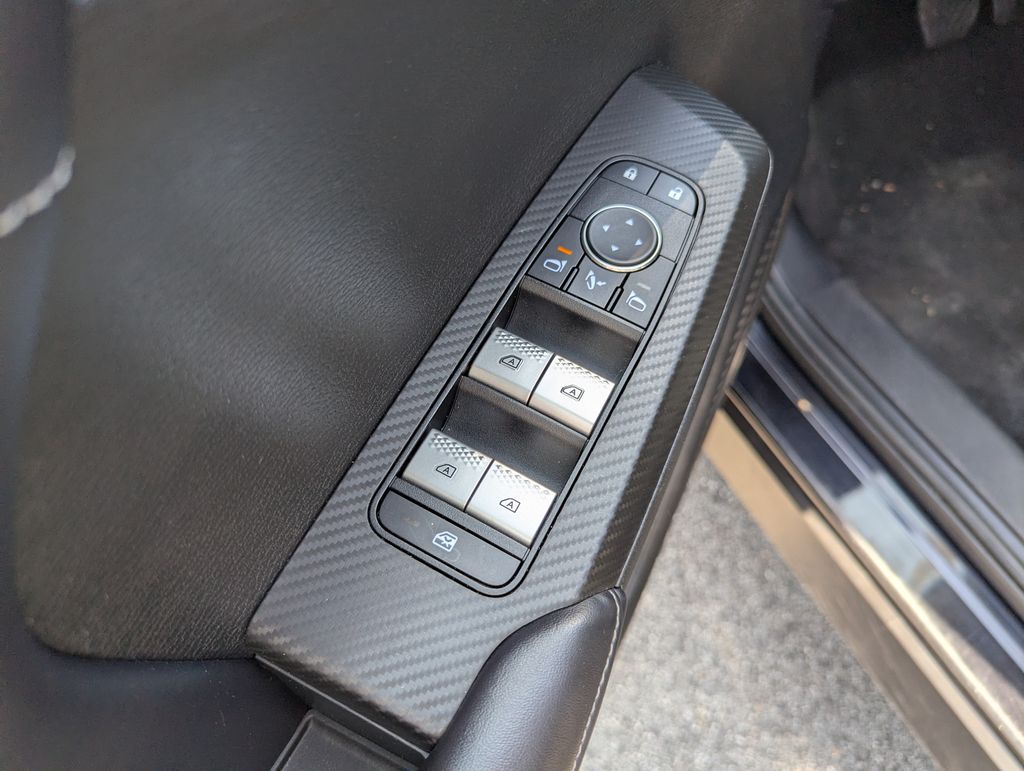2024 Mitsubishi Outlander SE - Photo 14
