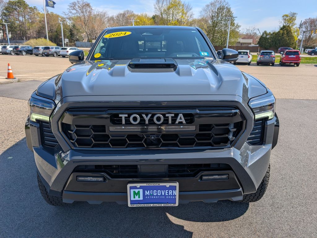 2024 Toyota Tacoma TRD Pro - Photo 9